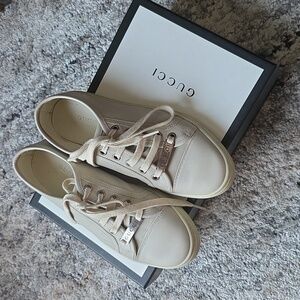 Gucci Leather Sneakers 36